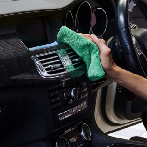 How-To-Clean-and-Maintain-Your-Car-Interior-0-Hero-850x567